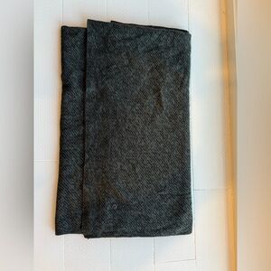 Lululemon scarf